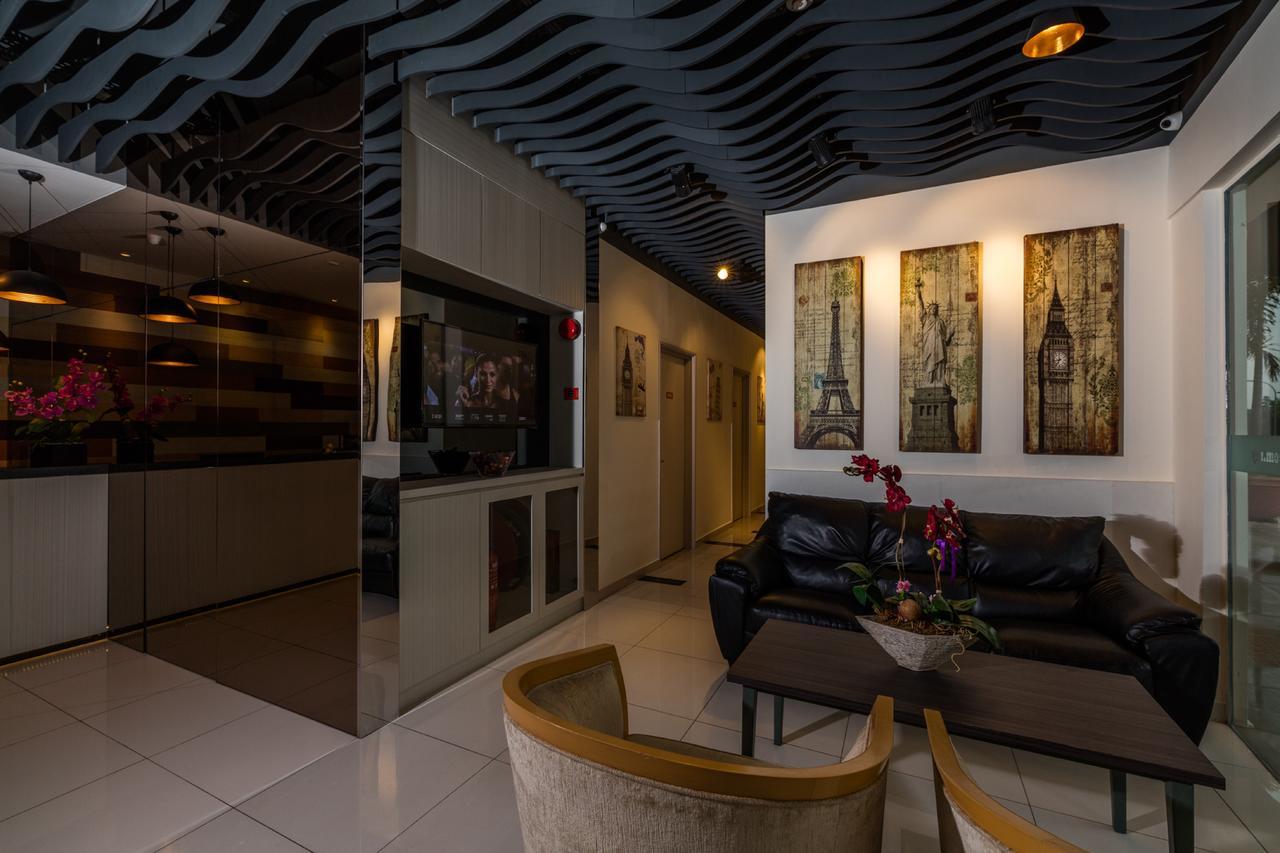 Uptown Subang Airport Hotel Shah Alam Buitenkant foto